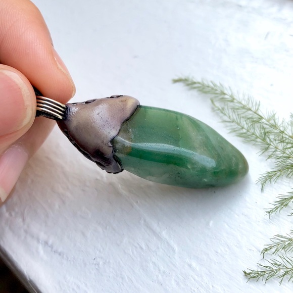 ☽Gypsy Aventurine Crystal Pendant Necklace☾ - Picture 5 of 5